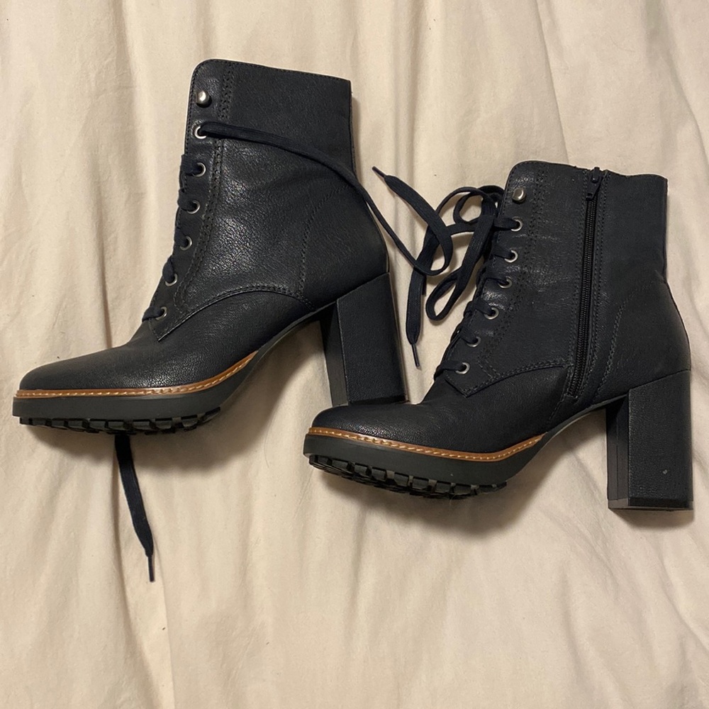 Naturalizer Callie Bootie size 8.5